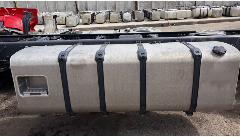 Scania R - Резервоар за гориво за Камион: снимка 3 Scania R - Резервоар за гориво за Камион: снимка 3