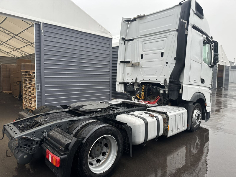 Mercedes-Benz Actros MP4 - Влекач: снимка 4 Mercedes-Benz Actros MP4 - Влекач: снимка 4