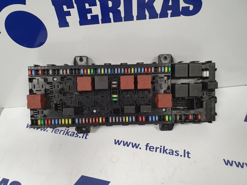 Volvo fuse box - Електрическа система за Камион: снимка 1 Volvo fuse box - Електрическа система за Камион: снимка 1