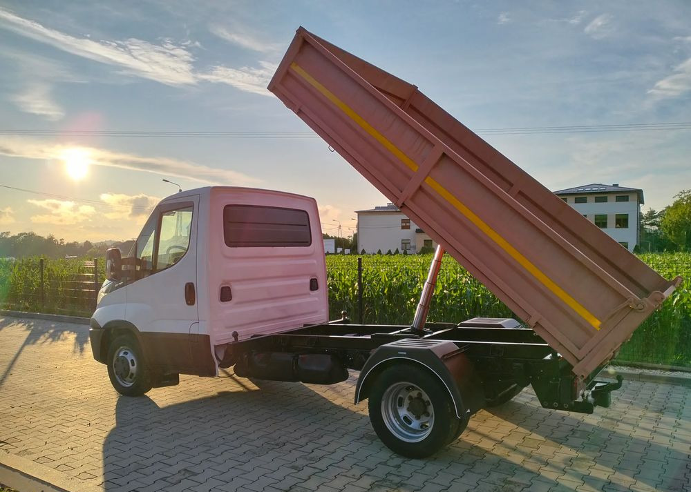 Iveco Daily 35C13 wywrotka wywrot kiper tipper wyklapac - Бус самосвал: снимка 5 Iveco Daily 35C13 wywrotka wywrot kiper tipper wyklapac - Бус самосвал: снимка 5