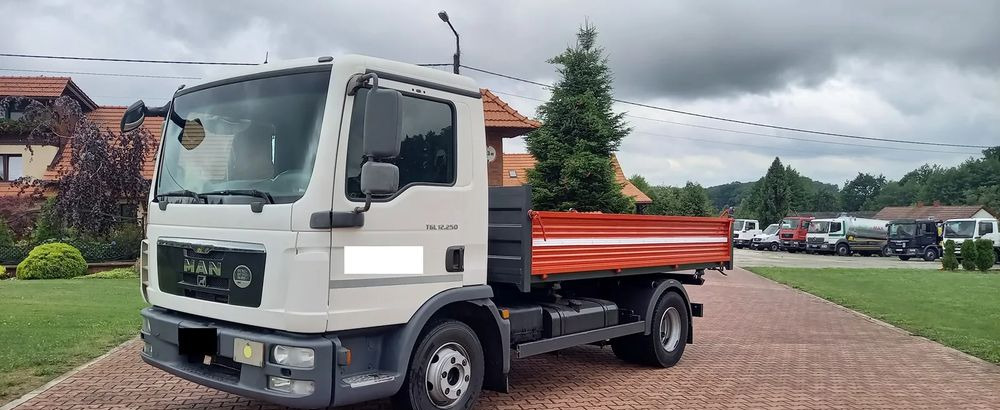 MAN TGL 12 250 EURO 5 WYWROTKA WYWROT KIPER - Самосвал камион: снимка 3 MAN TGL 12 250 EURO 5 WYWROTKA WYWROT KIPER - Самосвал камион: снимка 3