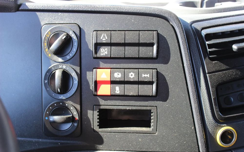 Камион цистерна Mercedes-Benz ATEGO 1521 !! EURO 6 !!! BLOKADA MOSTU !!: снимка 12