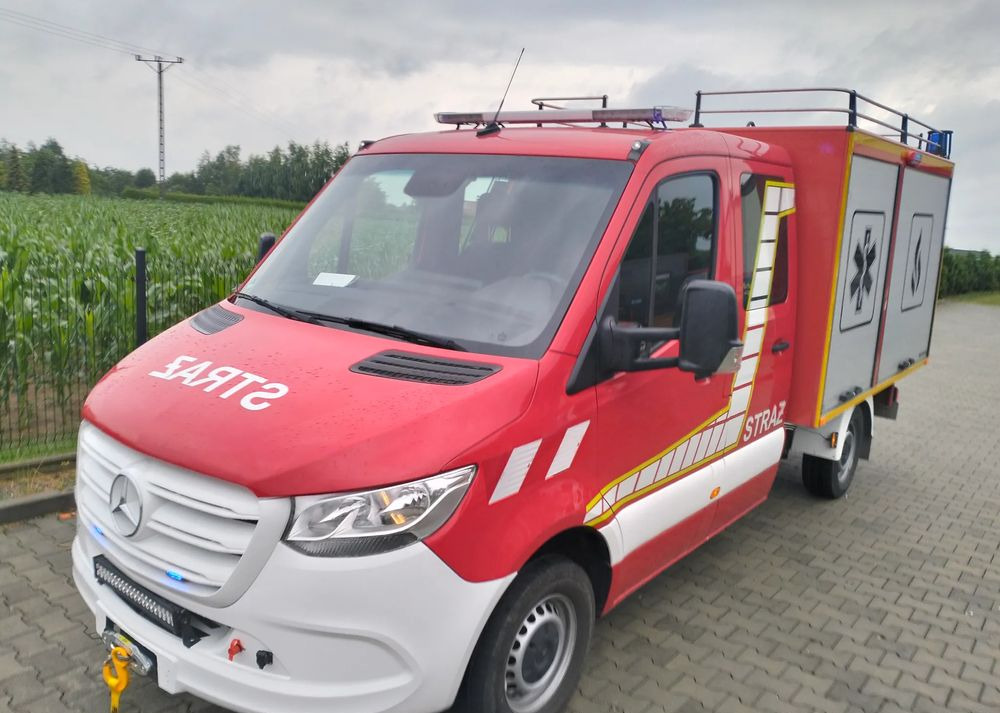 Mercedes-Benz Sprinter 907 straż strażacki pożarniczy Hasici Pompier - Пожарна кола: снимка 5 Mercedes-Benz Sprinter 907 straż strażacki pożarniczy Hasici Pompier - Пожарна кола: снимка 5