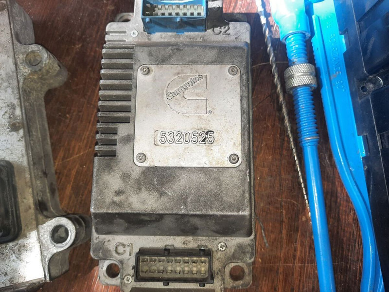 Cummins 239Kvt - Блок за управление: снимка 2 Cummins 239Kvt - Блок за управление: снимка 2