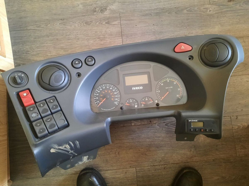 Iveco климат контроль Iveko - Табло: снимка 2 Iveco климат контроль Iveko - Табло: снимка 2