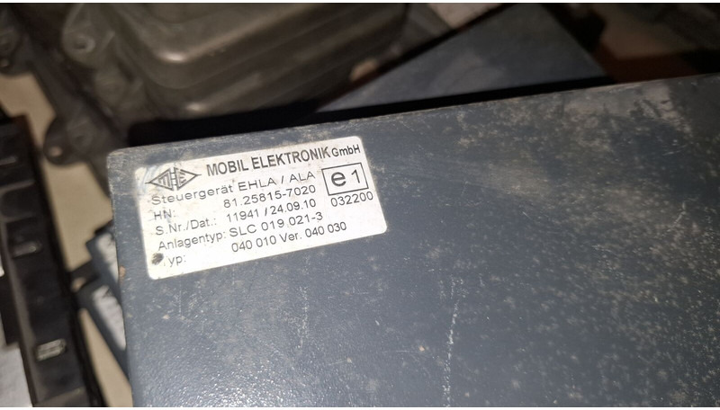 MAN VDO 412.409/007/002. 412.413.009\008 . 412.413.005.003 - Блок за управление: снимка 3 MAN VDO 412.409/007/002. 412.413.009\008 . 412.413.005.003 - Блок за управление: снимка 3