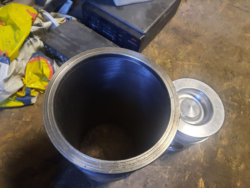 Scania - Двигател и части: снимка 2 Scania - Двигател и части: снимка 2