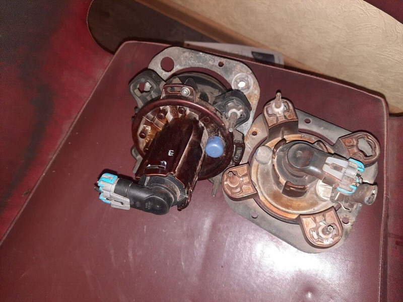 Scania Омни Линк - Преден фар: снимка 3 Scania Омни Линк - Преден фар: снимка 3