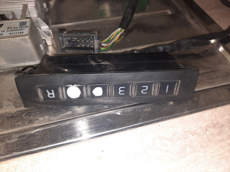 Блок за управление Scania Селектор переключения передач .: снимка 16 Блок за управление Scania Селектор переключения передач .: снимка 16