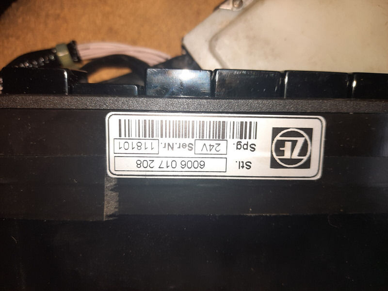 Блок за управление Scania Селектор переключения передач .: снимка 15 Блок за управление Scania Селектор переключения передач .: снимка 15