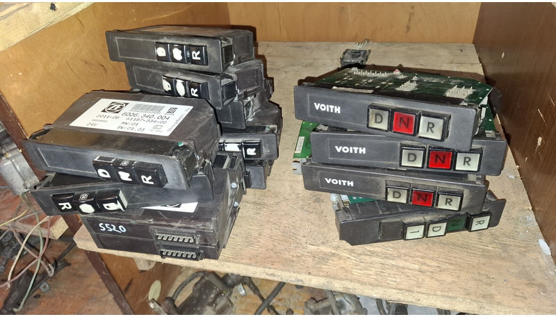 Scania Селектор переключения передач . - Блок за управление: снимка 1 Scania Селектор переключения передач . - Блок за управление: снимка 1