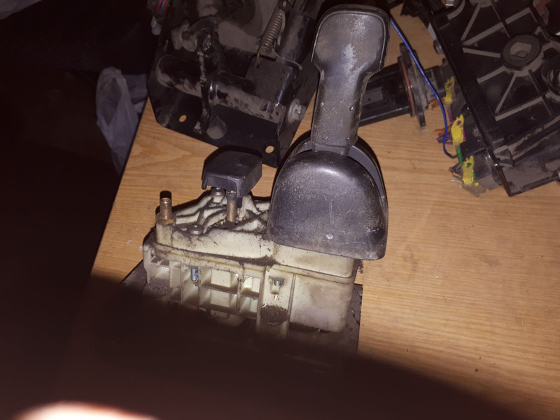 Блок за управление Scania Селектор переключения передач .: снимка 19 Блок за управление Scania Селектор переключения передач .: снимка 19