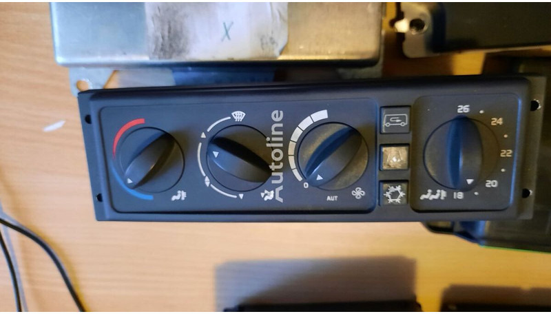 Volvo 20815236-P04. 70327101. 2054900 . 20744283-01. 3192577. 20815236 - Блок за управление: снимка 2 Volvo 20815236-P04. 70327101. 2054900 . 20744283-01. 3192577. 20815236 - Блок за управление: снимка 2