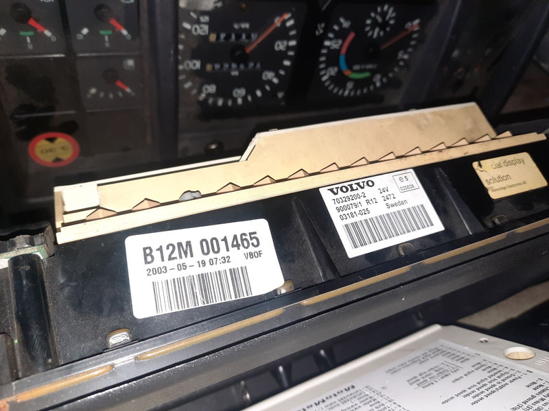 Volvo 70361832-1 . 70361831. 70329201-2 .22205475-P03. 70392912-P01/ - Табло: снимка 5 Volvo 70361832-1 . 70361831. 70329201-2 .22205475-P03. 70392912-P01/ - Табло: снимка 5