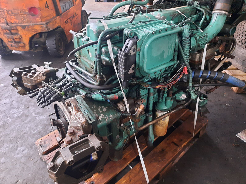 Volvo D7C-310 EC99 - Двигател: снимка 2 Volvo D7C-310 EC99 - Двигател: снимка 2