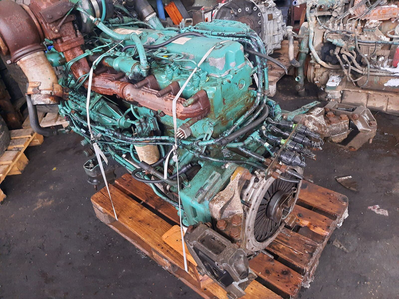 Volvo D7C-310 EC99 - Двигател: снимка 3 Volvo D7C-310 EC99 - Двигател: снимка 3