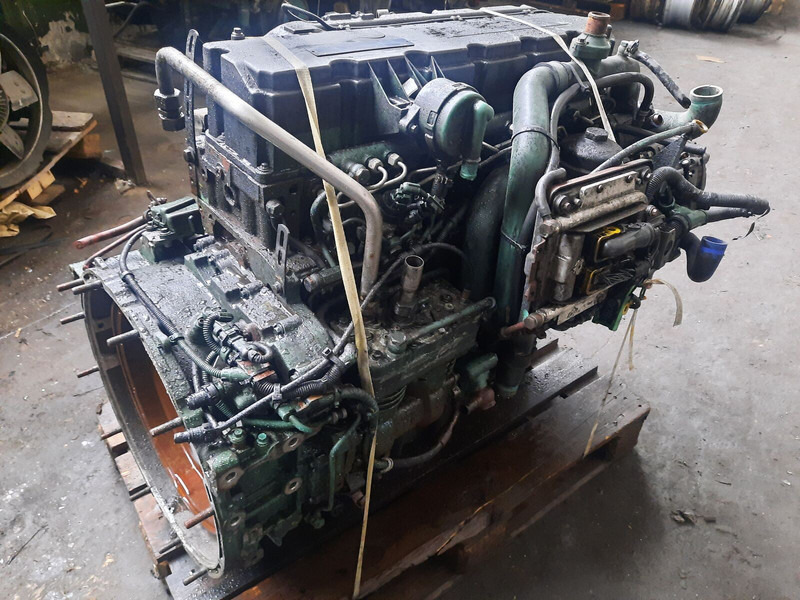 Volvo D7E - Двигател: снимка 2 Volvo D7E - Двигател: снимка 2