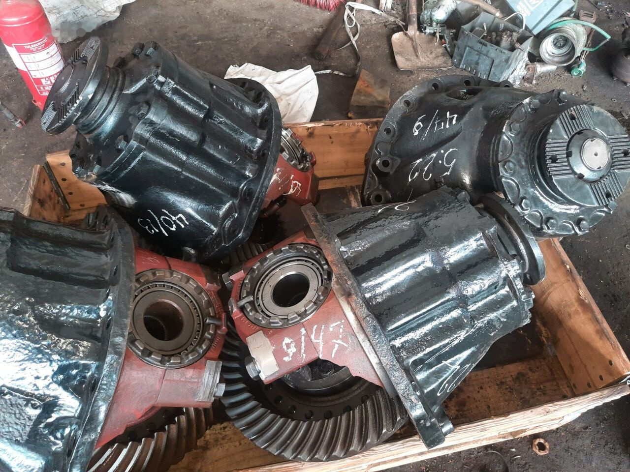 Volvo S91\PP .R9S . A-132 .RSS-1228B . RS1228SV. RS-1228C. RSS1344C. E Volvo B7R - Диференциал за Автобус: снимка 1 Volvo S91\PP .R9S . A-132 .RSS-1228B . RS1228SV. RS-1228C. RSS1344C. E Volvo B7R - Диференциал за Автобус: снимка 1