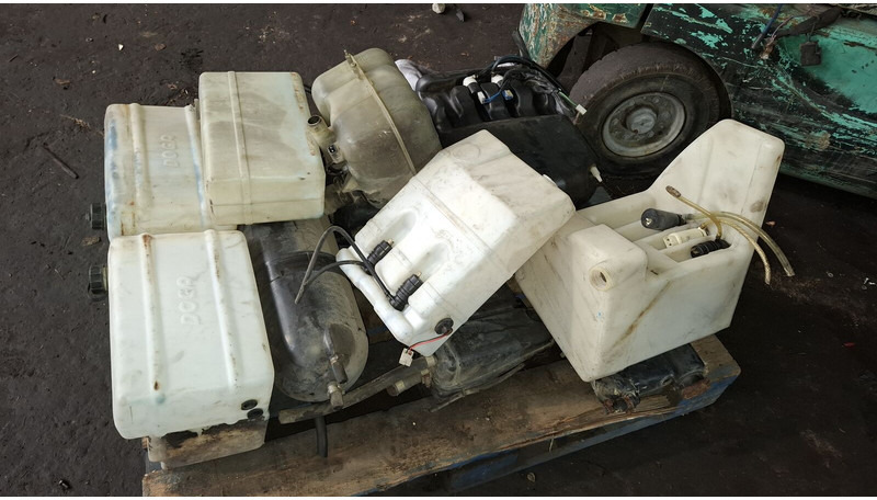 Volvo Scani - Разширителен съд: снимка 1 Volvo Scani - Разширителен съд: снимка 1