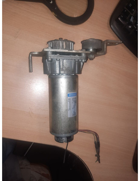 Volvo Сервомотор WP29E / ACP06120G1 - Електрическа система: снимка 5 Volvo Сервомотор WP29E / ACP06120G1 - Електрическа система: снимка 5