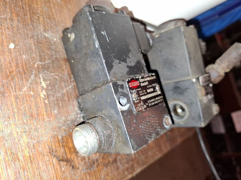 Volvo ZFLS / Herion - Хидравличен цилиндър: снимка 2 Volvo ZFLS / Herion - Хидравличен цилиндър: снимка 2