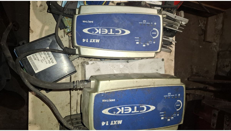 Volvo Жгут проводов .Сервогаз VDO - 408.401.3\ 445.804/5/020. 445.804. - Кабели/ Жици: снимка 4 Volvo Жгут проводов .Сервогаз VDO - 408.401.3\ 445.804/5/020. 445.804. - Кабели/ Жици: снимка 4