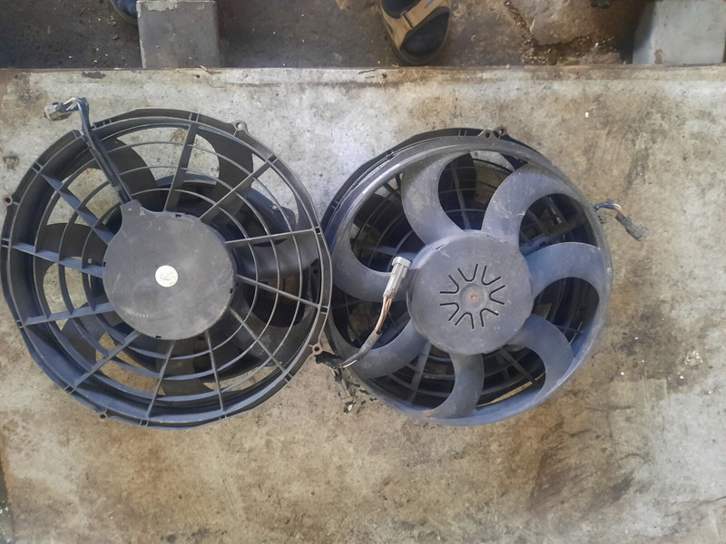 Volvo масляный мотор вентилятора SAUER DANFOSS C19.2L00888\174 - Вентилатор: снимка 2 Volvo масляный мотор вентилятора SAUER DANFOSS C19.2L00888\174 - Вентилатор: снимка 2