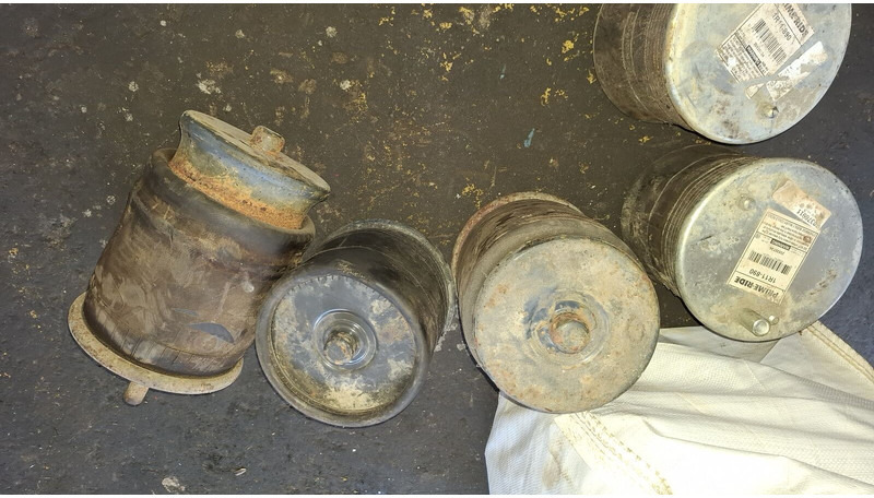 Volvo пневморессора . втулка стабилизатора - Въздушно окачване: снимка 3 Volvo пневморессора . втулка стабилизатора - Въздушно окачване: снимка 3