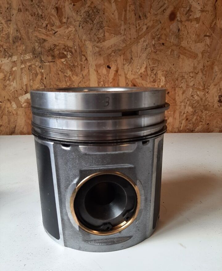 Volvo std 126.85 Sp0.15 126.85 - Бутало/ Пръстени/ Втулки за Автобус: снимка 1 Volvo std 126.85 Sp0.15 126.85 - Бутало/ Пръстени/ Втулки за Автобус: снимка 1