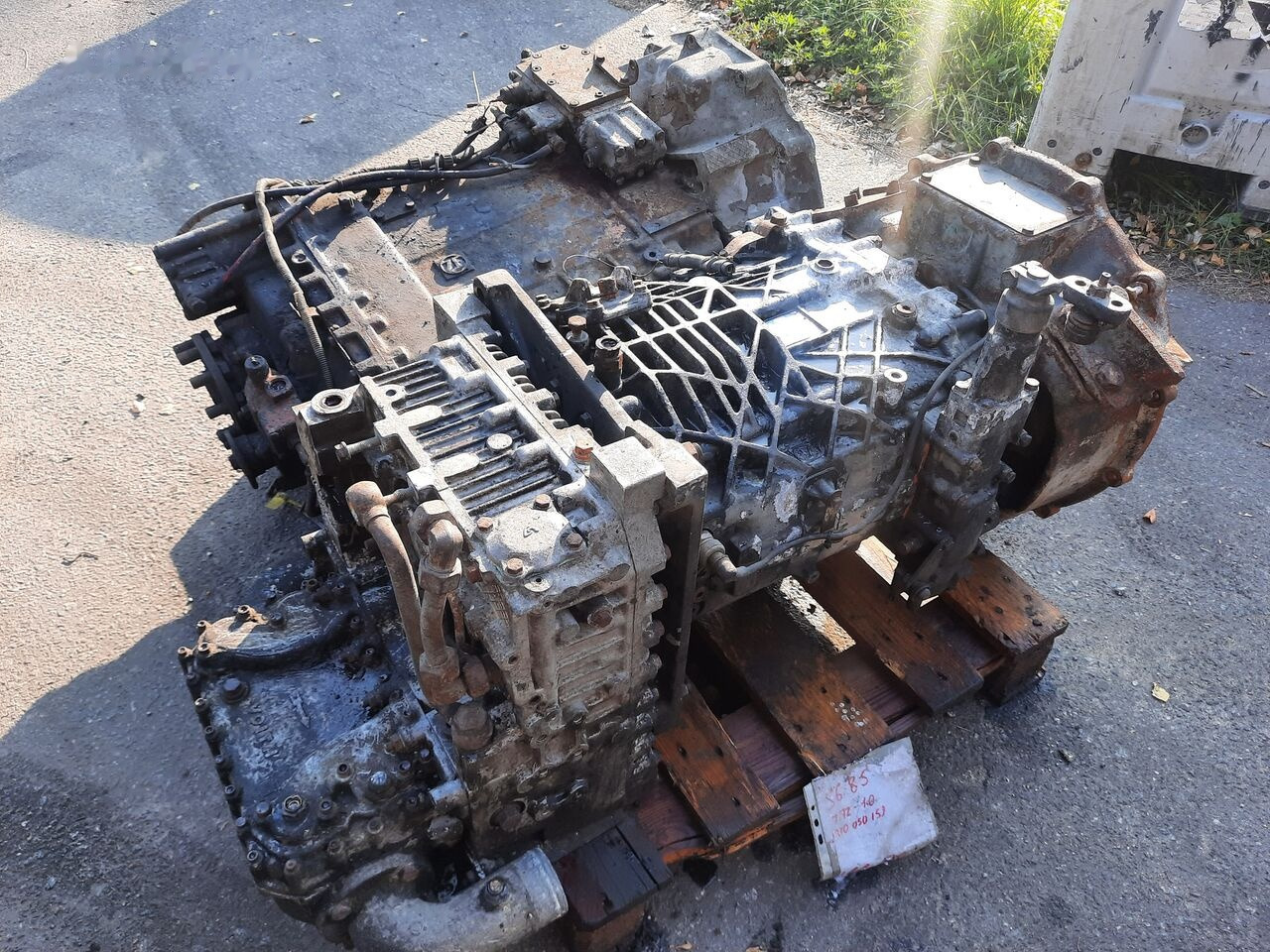 ZF 16S130 .8S180IT . 6S150C. 8S140 IT.6S80+GV80/ 6S90/ S5-24-3 / 6S Van Hool Neoplan - Скоростна кутия за Автобус: снимка 1 ZF 16S130 .8S180IT . 6S150C. 8S140 IT.6S80+GV80/ 6S90/ S5-24-3 / 6S Van Hool Neoplan - Скоростна кутия за Автобус: снимка 1