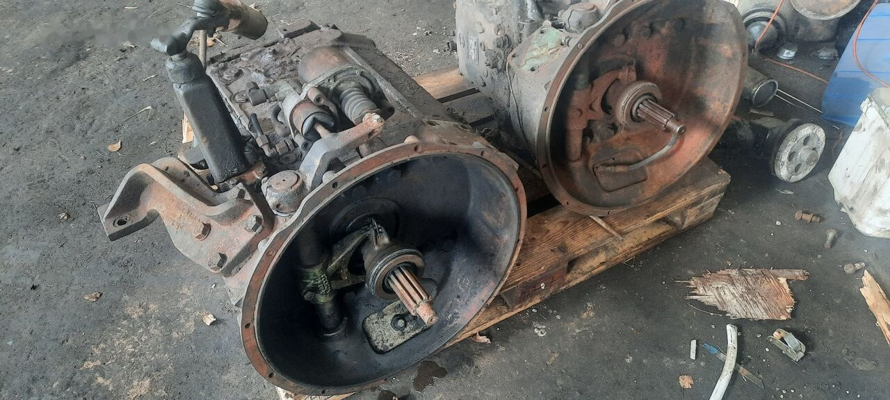 ZF S6-90 Mercedes-Benz OM405 - Скоростна кутия за Автобус: снимка 1 ZF S6-90 Mercedes-Benz OM405 - Скоростна кутия за Автобус: снимка 1
