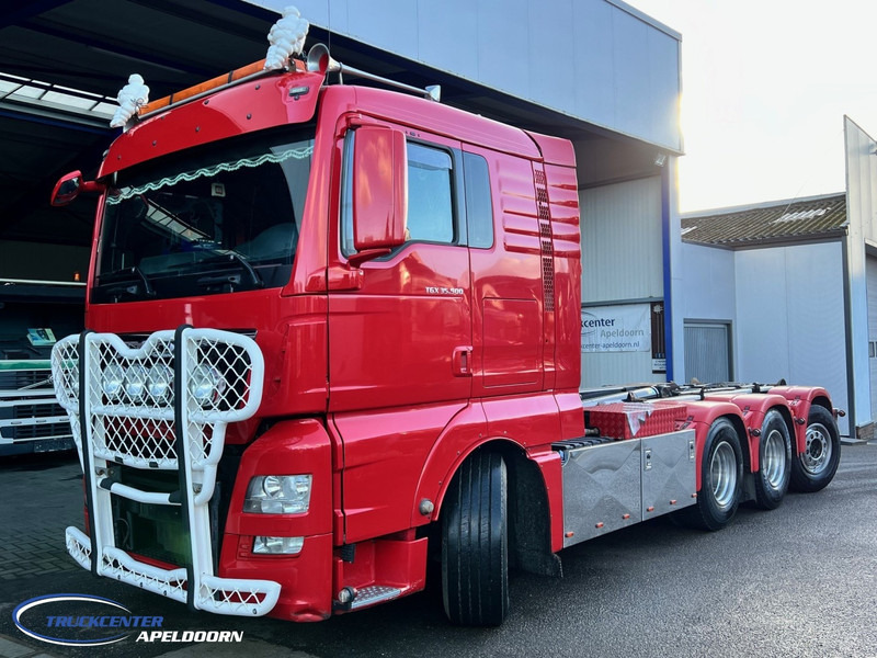 MAN TGX 35.500 8x4, Joab, Bullbar, Custom interieur - Мултилифт с кука камион: снимка 3 MAN TGX 35.500 8x4, Joab, Bullbar, Custom interieur - Мултилифт с кука камион: снимка 3