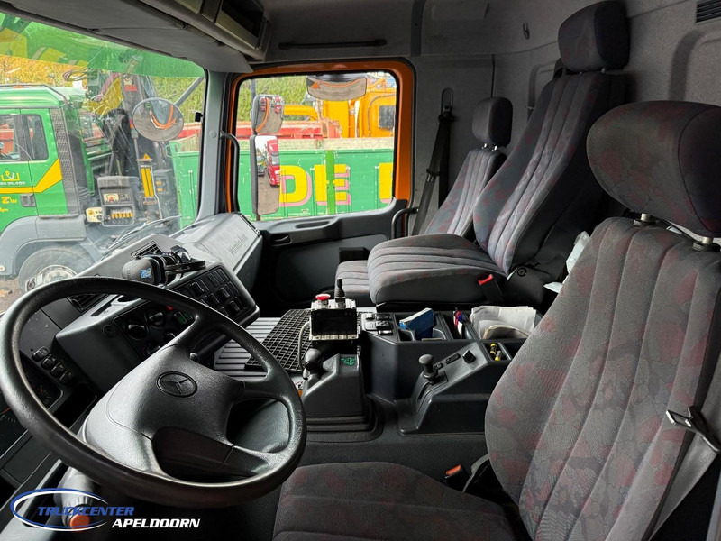 Mercedes-Benz Actros 1831 4x4 Naafreductie, Bladgeveerd, EPS, Originele kilometerstand! - Самосвал камион: снимка 5 Mercedes-Benz Actros 1831 4x4 Naafreductie, Bladgeveerd, EPS, Originele kilometerstand! - Самосвал камион: снимка 5
