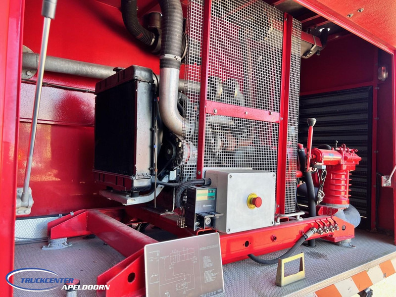 Renault Thomas Sides BS13 4x4, Twin engine! - Пожарна кола: снимка 5 Renault Thomas Sides BS13 4x4, Twin engine! - Пожарна кола: снимка 5