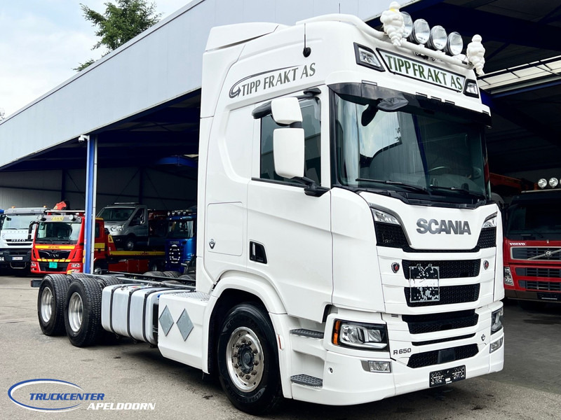 Scania R650 V8 NGS 6x4, Standclima, PTO, Retarder - Шаси кабина: снимка 1 Scania R650 V8 NGS 6x4, Standclima, PTO, Retarder - Шаси кабина: снимка 1