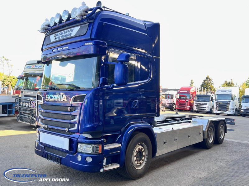 Scania R730 V8 6x4, Retarder, Clutch! Pto - Шаси кабина: снимка 3 Scania R730 V8 6x4, Retarder, Clutch! Pto - Шаси кабина: снимка 3