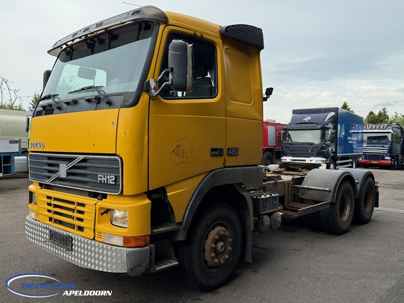 Volvo FH 12 - 420 6x4, Handgeschakeld, Hydrauliek - Влекач: снимка 3 Volvo FH 12 - 420 6x4, Handgeschakeld, Hydrauliek - Влекач: снимка 3