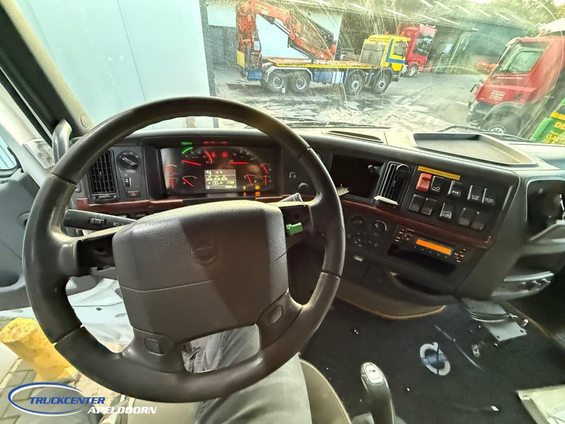 Volvo FH 480 18000 Liter ADR, 4 Compartimenten, Stuuras - Камион цистерна: снимка 5 Volvo FH 480 18000 Liter ADR, 4 Compartimenten, Stuuras - Камион цистерна: снимка 5