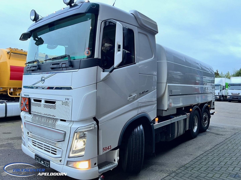 Volvo FH 540 HMK Bilcon 18800 Liter ADR, Retarder, Steering axle - Камион цистерна: снимка 3 Volvo FH 540 HMK Bilcon 18800 Liter ADR, Retarder, Steering axle - Камион цистерна: снимка 3