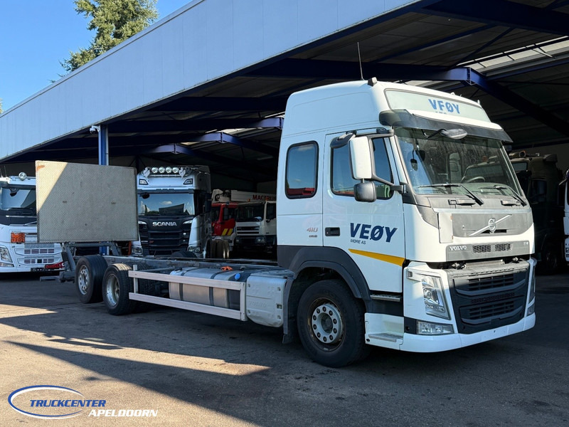 Volvo FM 410 379000 km, 6x2, Globetrotter - Шаси кабина: снимка 1 Volvo FM 410 379000 km, 6x2, Globetrotter - Шаси кабина: снимка 1