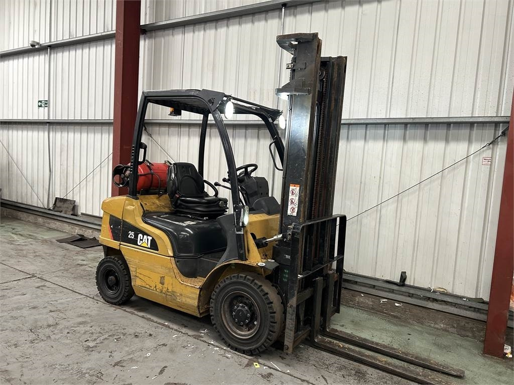 CAT GP25N  - Газокар: снимка 4 CAT GP25N  - Газокар: снимка 4