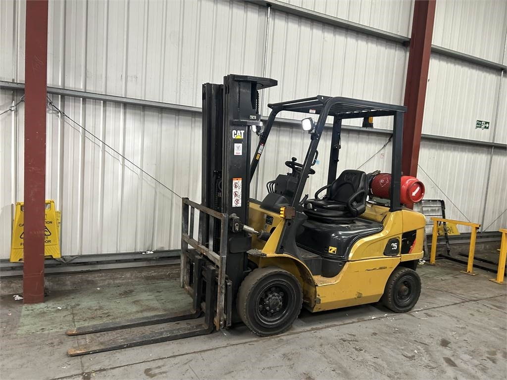 CAT GP25NT  - Газокар: снимка 2 CAT GP25NT  - Газокар: снимка 2