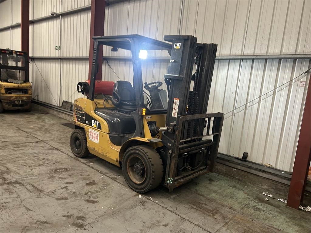 CAT GP30NT - Газокар: снимка 4 CAT GP30NT - Газокар: снимка 4