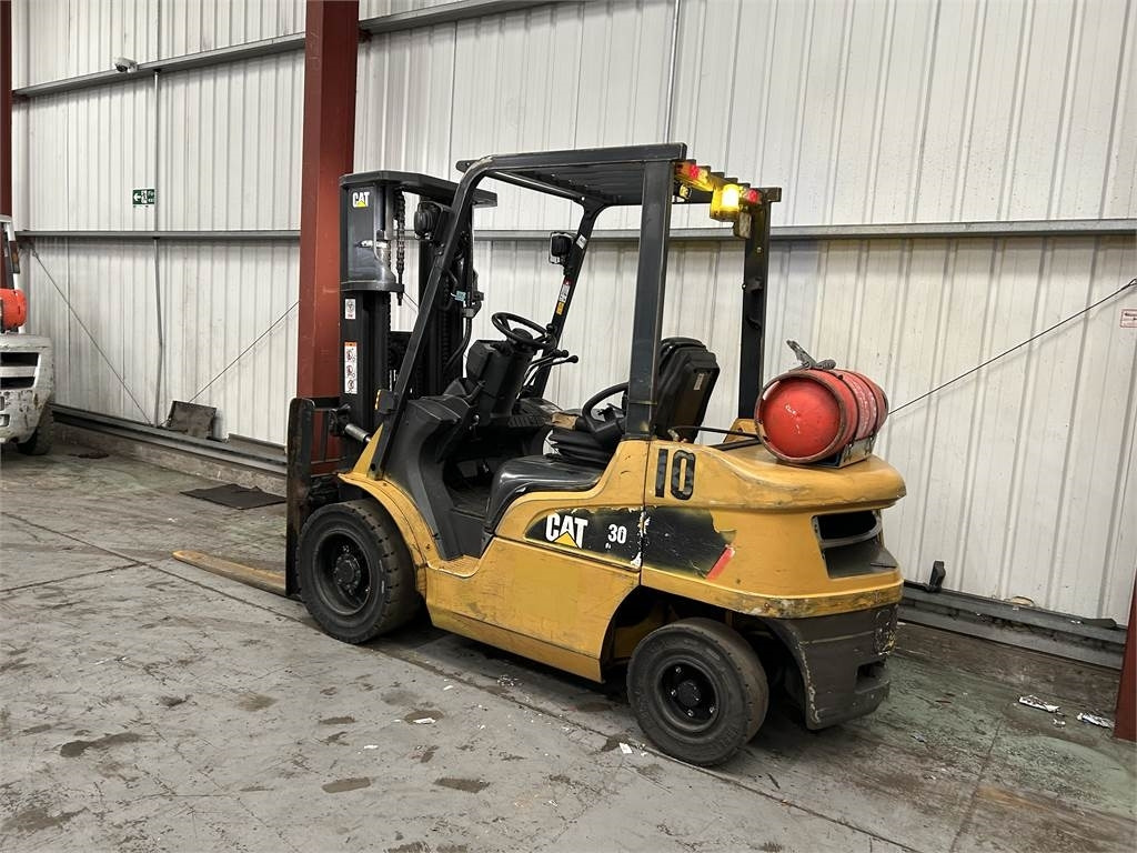 CAT GP30NT  - Газокар: снимка 3 CAT GP30NT  - Газокар: снимка 3