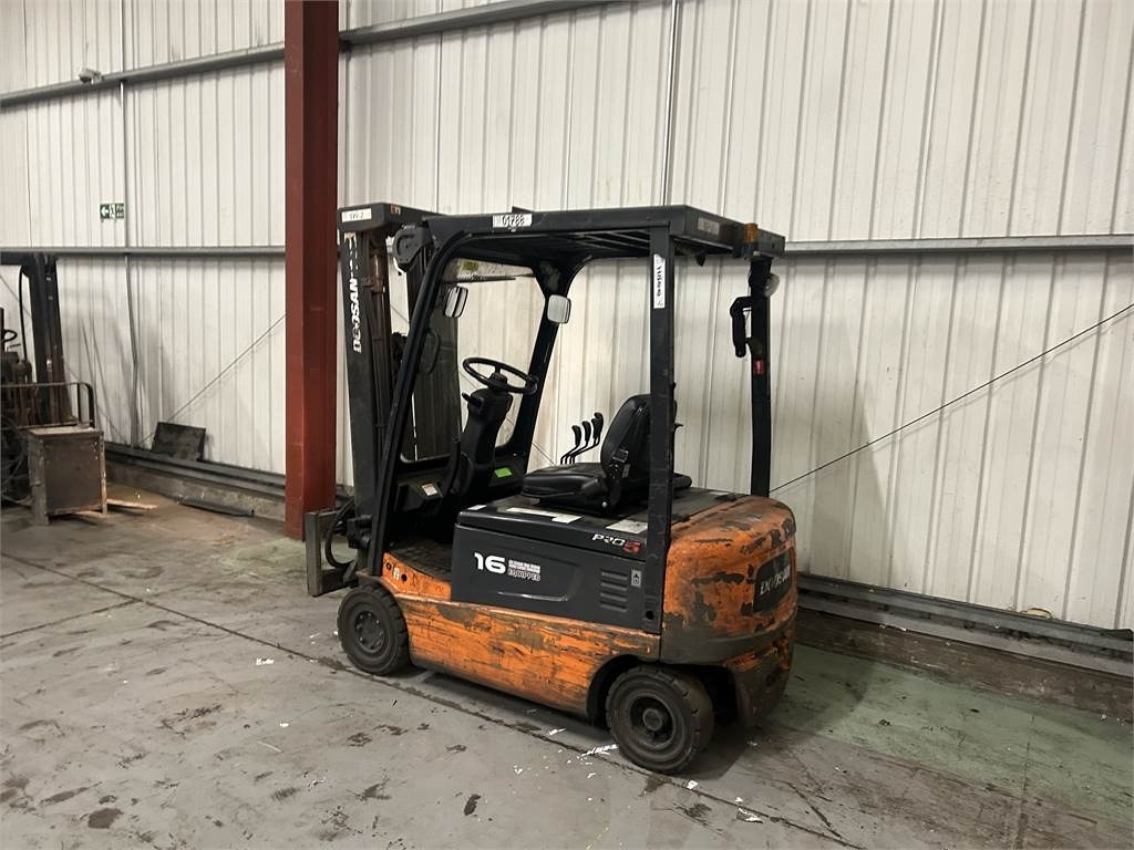 Doosan B16X-5 - Електрокар: снимка 3 Doosan B16X-5 - Електрокар: снимка 3