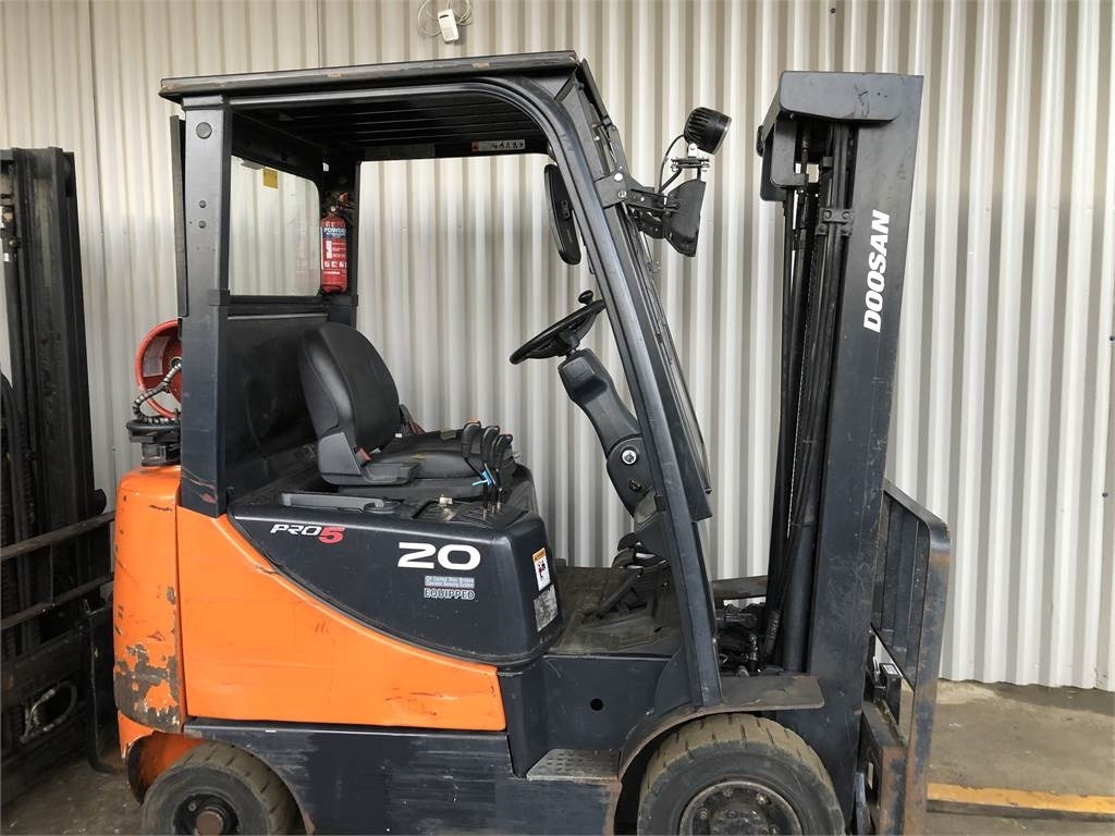 Doosan G20 SC-5 - Газокар: снимка 3 Doosan G20 SC-5 - Газокар: снимка 3