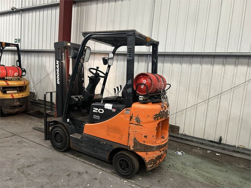 Doosan G20SC-5 - Газокар: снимка 3 Doosan G20SC-5 - Газокар: снимка 3