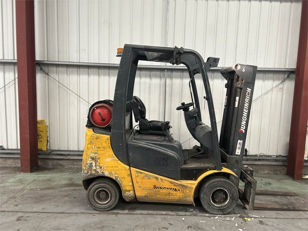 Jungheinrich TFG320 - Газокар: снимка 5 Jungheinrich TFG320 - Газокар: снимка 5