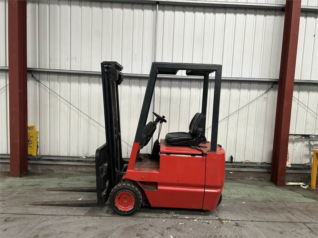 Linde E18 - Електрокар: снимка 3 Linde E18 - Електрокар: снимка 3