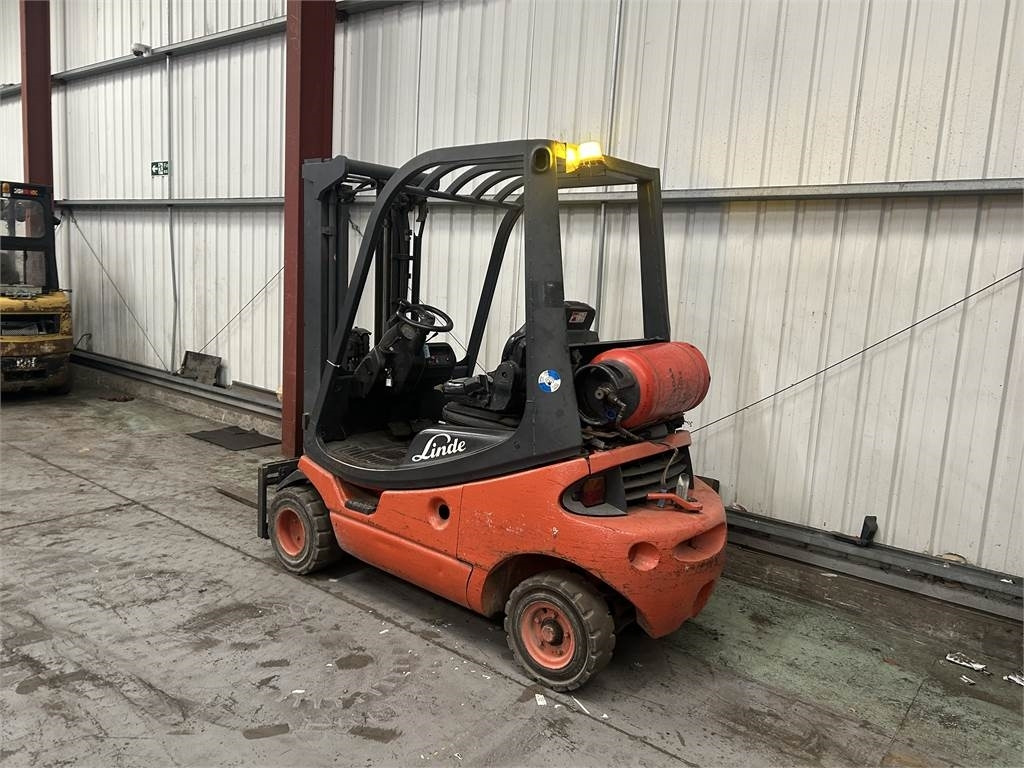 Linde H20T-03 - Газокар: снимка 3 Linde H20T-03 - Газокар: снимка 3